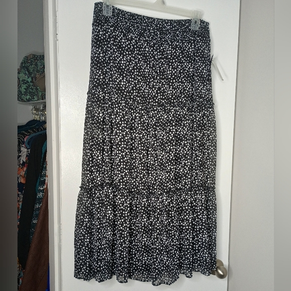 SARA MICHELLE Tiered Peasant Skirt - Picture 4 of 9